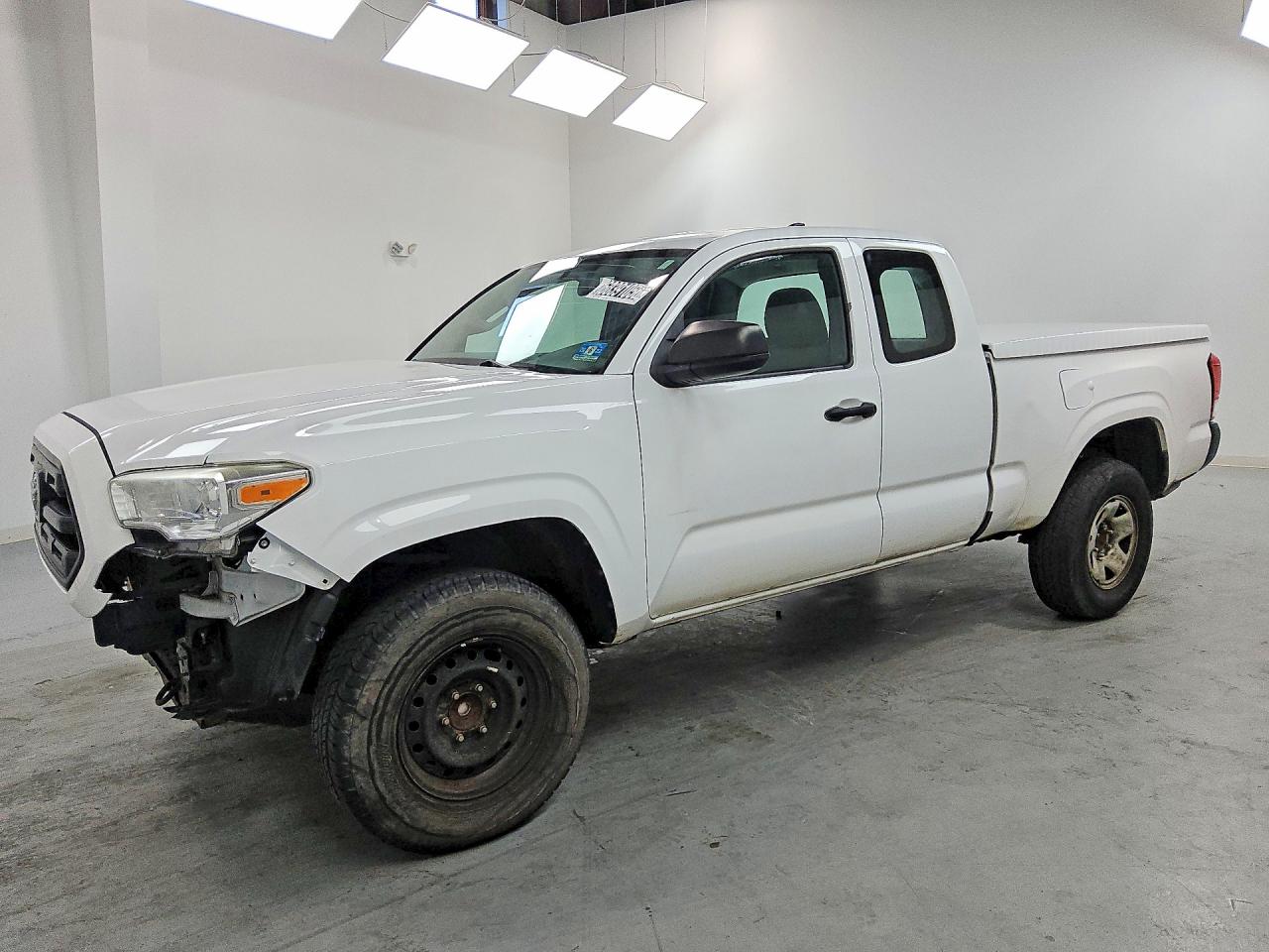2016 TOYOTA TACOMA SR