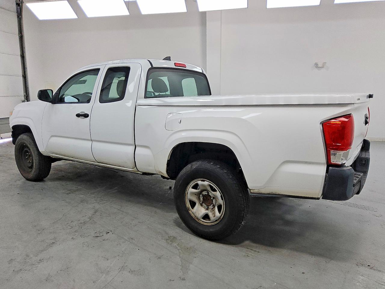 2016 TOYOTA TACOMA SR — снимка 2
