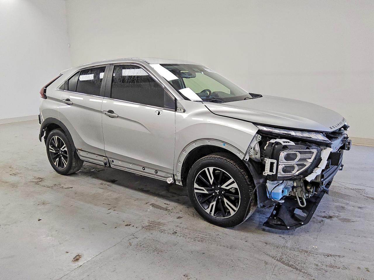 2024 MITSUBISHI ECLIPSE CROSS SE — снимка 4