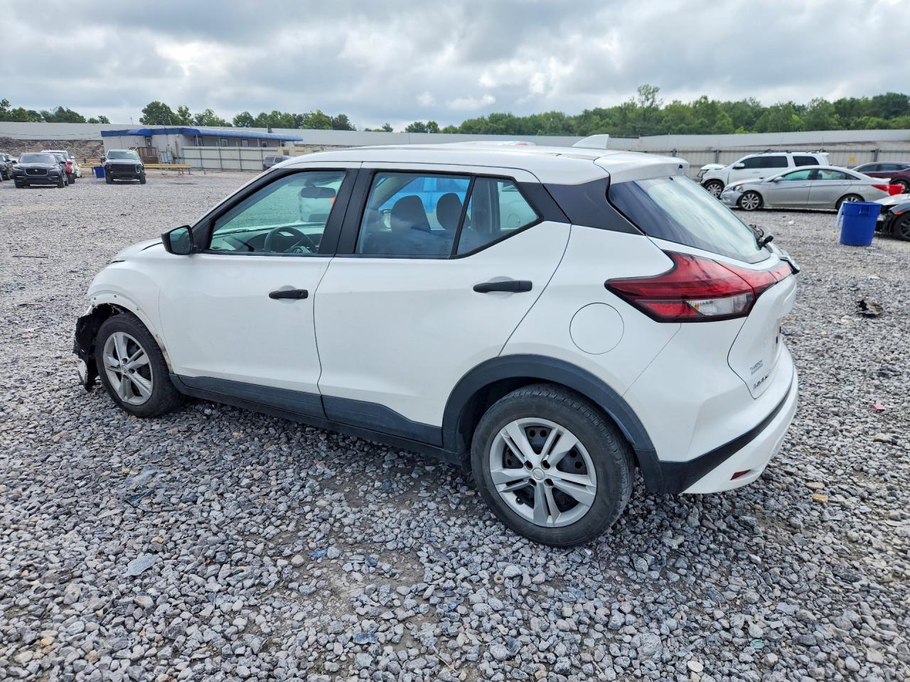 2021 NISSAN KICKS S — снимка 2