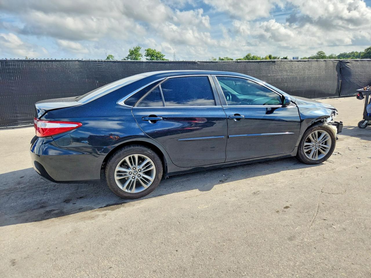 2017 TOYOTA CAMRY SE — снимка 3