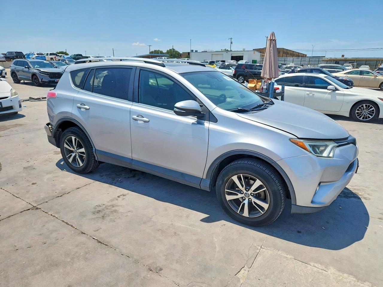 2018 TOYOTA RAV4 XLE — снимка 4