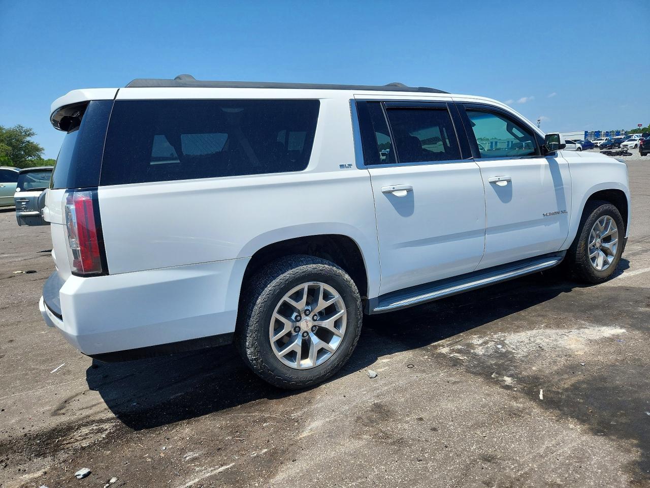 2015 GMC YUKON XL K1500 SLT — снимка 3