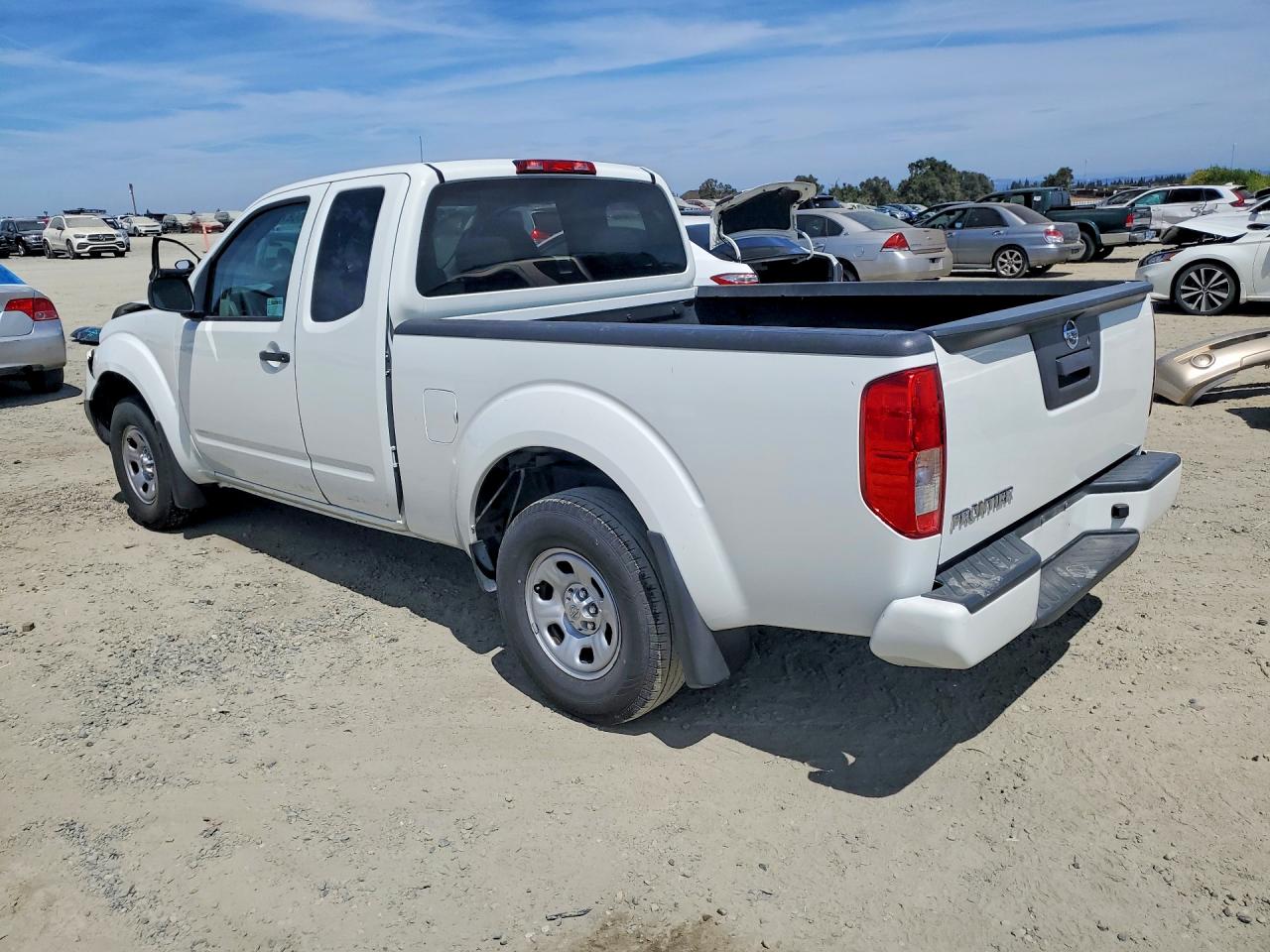 2019 NISSAN FRONTIER S — снимка 2