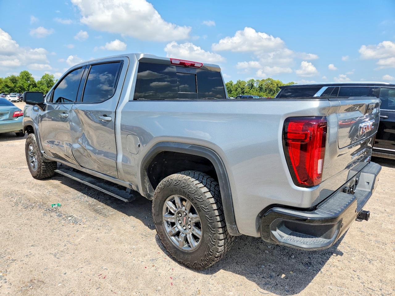 2026 GMC SIERRA K1500 AT4X — снимка 2