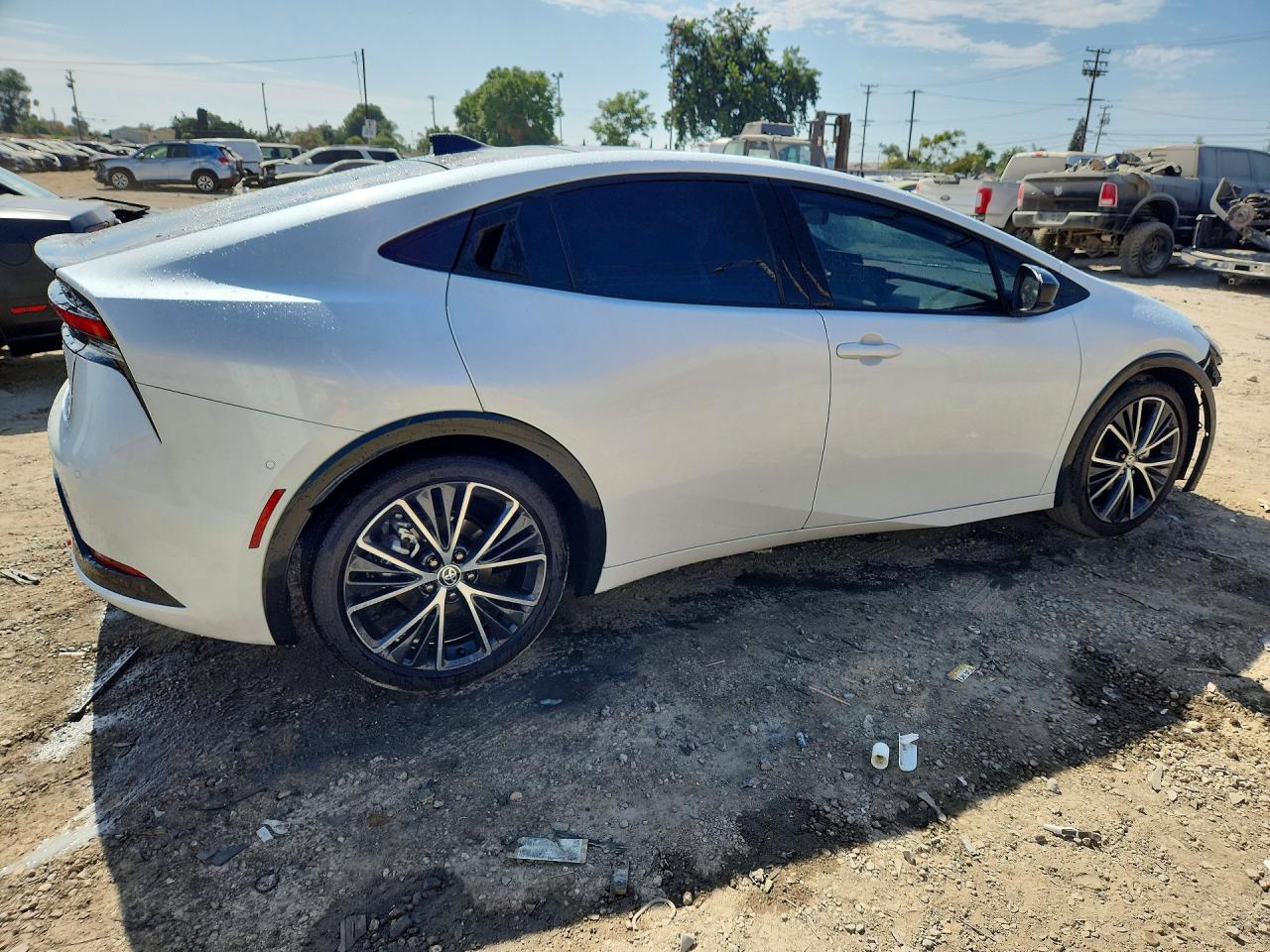 2026 TOYOTA PRIUS LIMITED — снимка 3