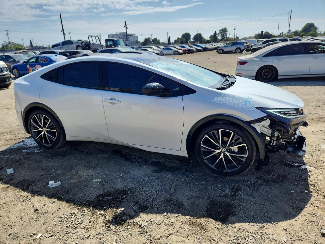 2026 TOYOTA PRIUS LIMITED — снимка 4