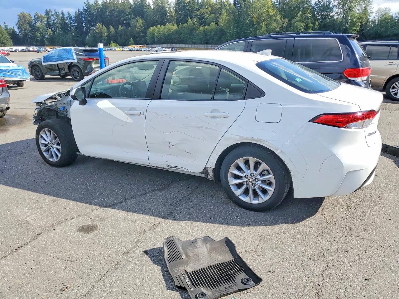 2021 TOYOTA COROLLA LE — снимка 2