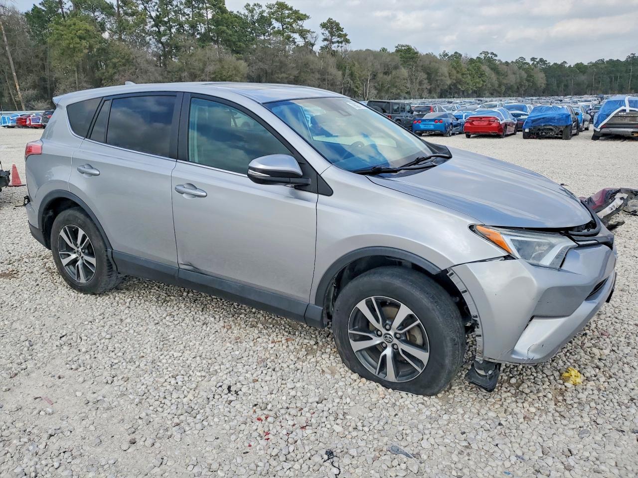 2018 TOYOTA RAV4 XLE — снимка 4
