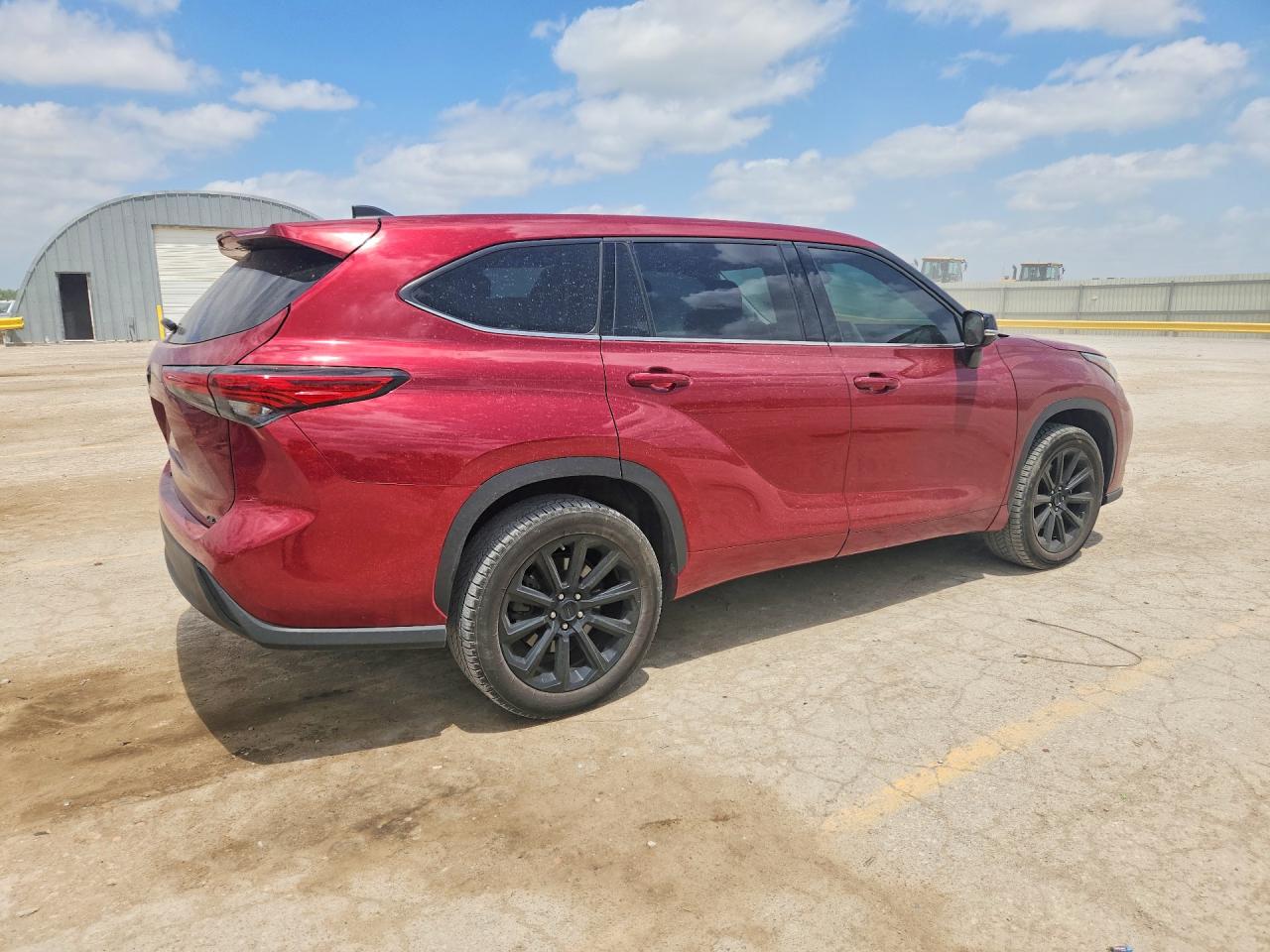 2022 TOYOTA HIGHLANDER LE — снимка 3