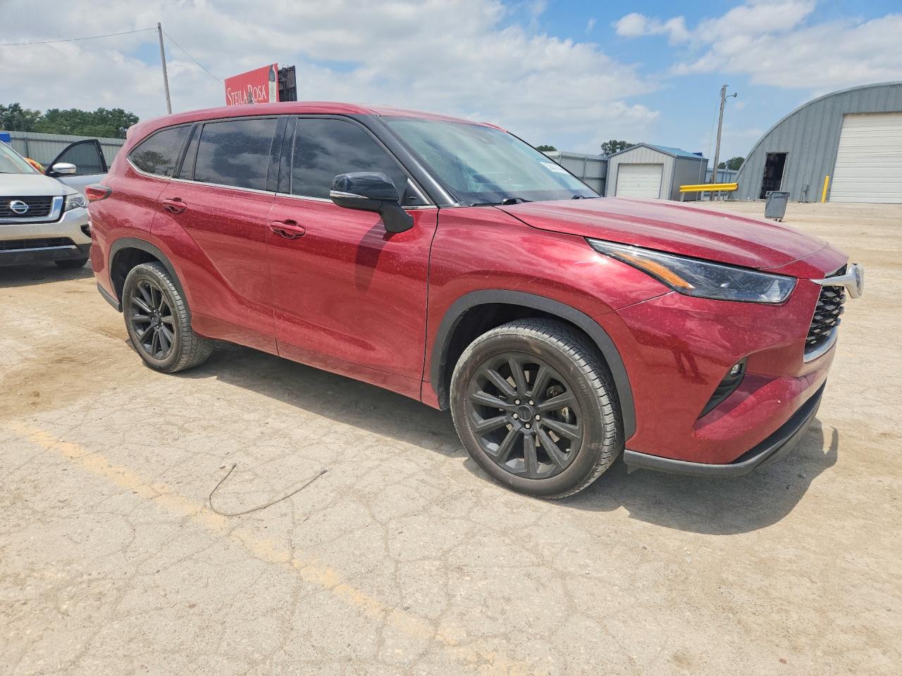 2022 TOYOTA HIGHLANDER LE — снимка 4