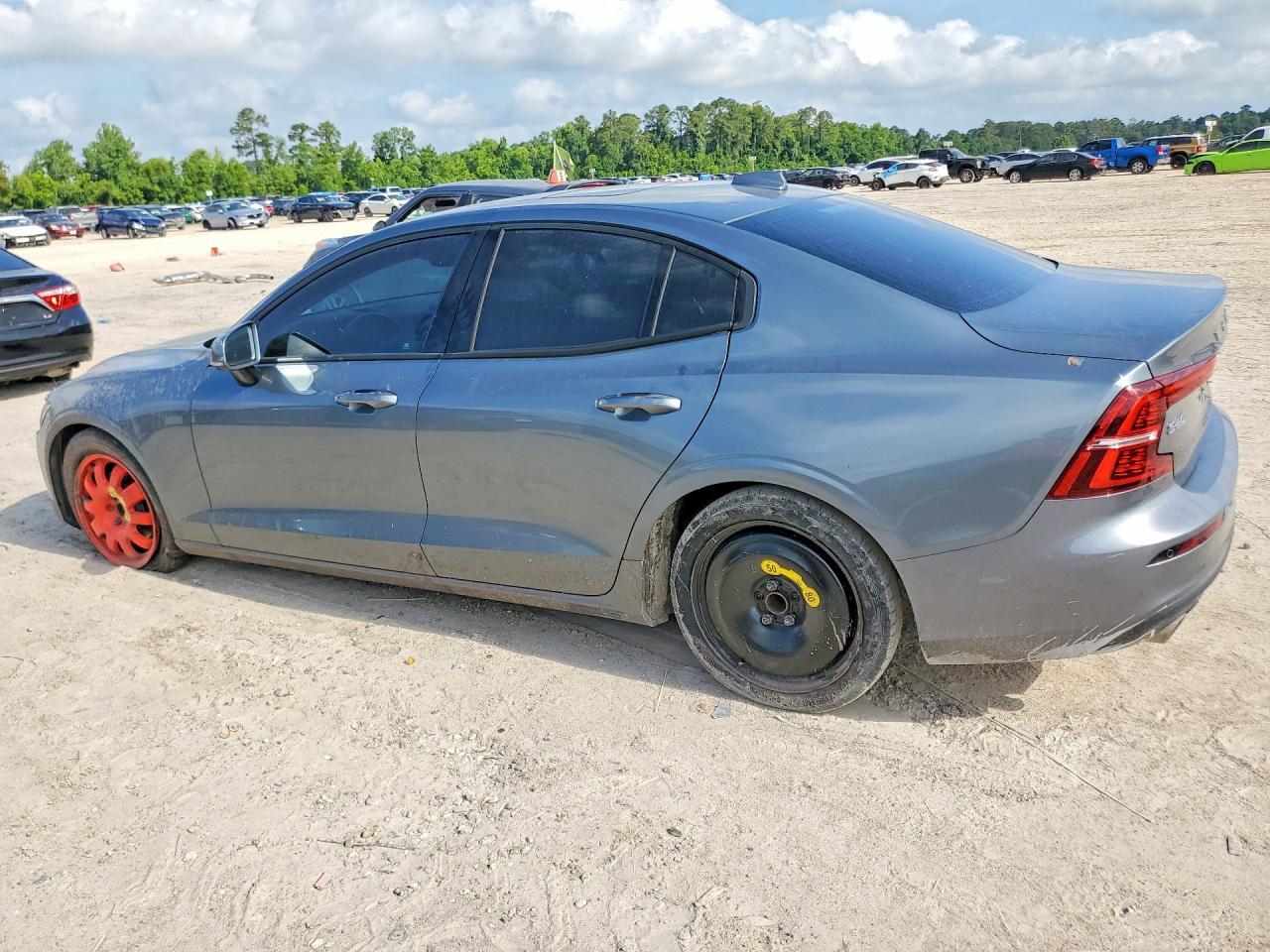 2020 VOLVO S60 T5 MOMENTUM — снимка 2