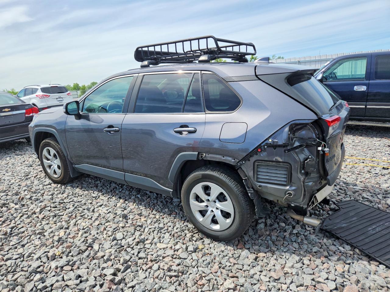 2022 TOYOTA RAV4 LE — снимка 2
