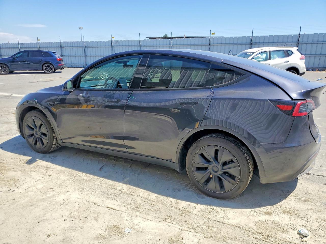 2024 TESLA MODEL Y — снимка 2