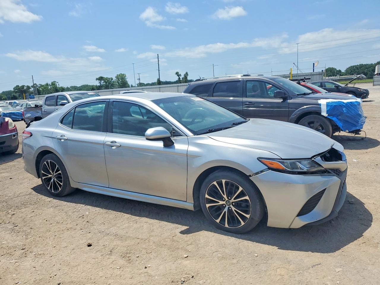 2018 TOYOTA CAMRY SE — снимка 4
