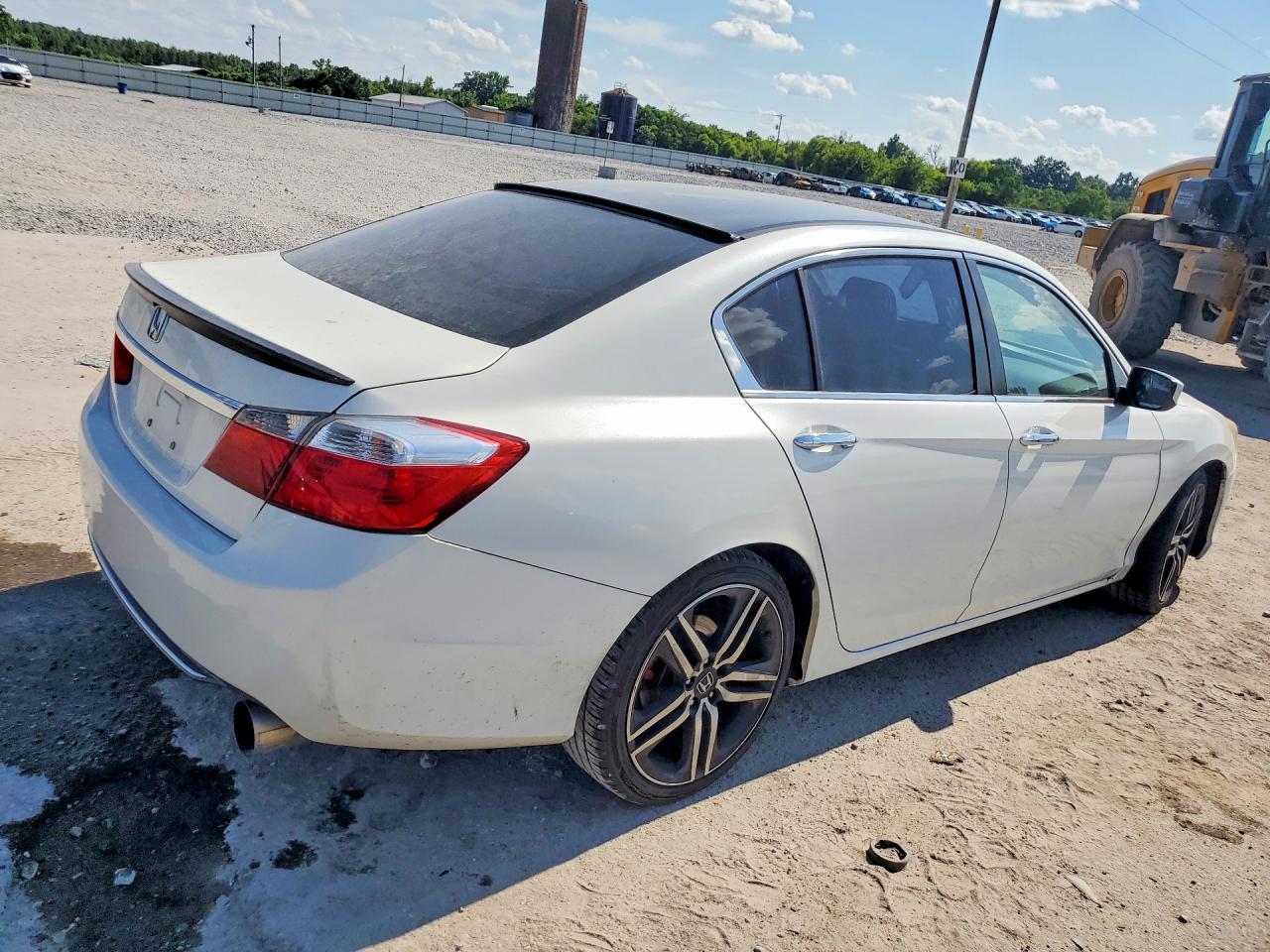 2015 HONDA ACCORD LX — снимка 3
