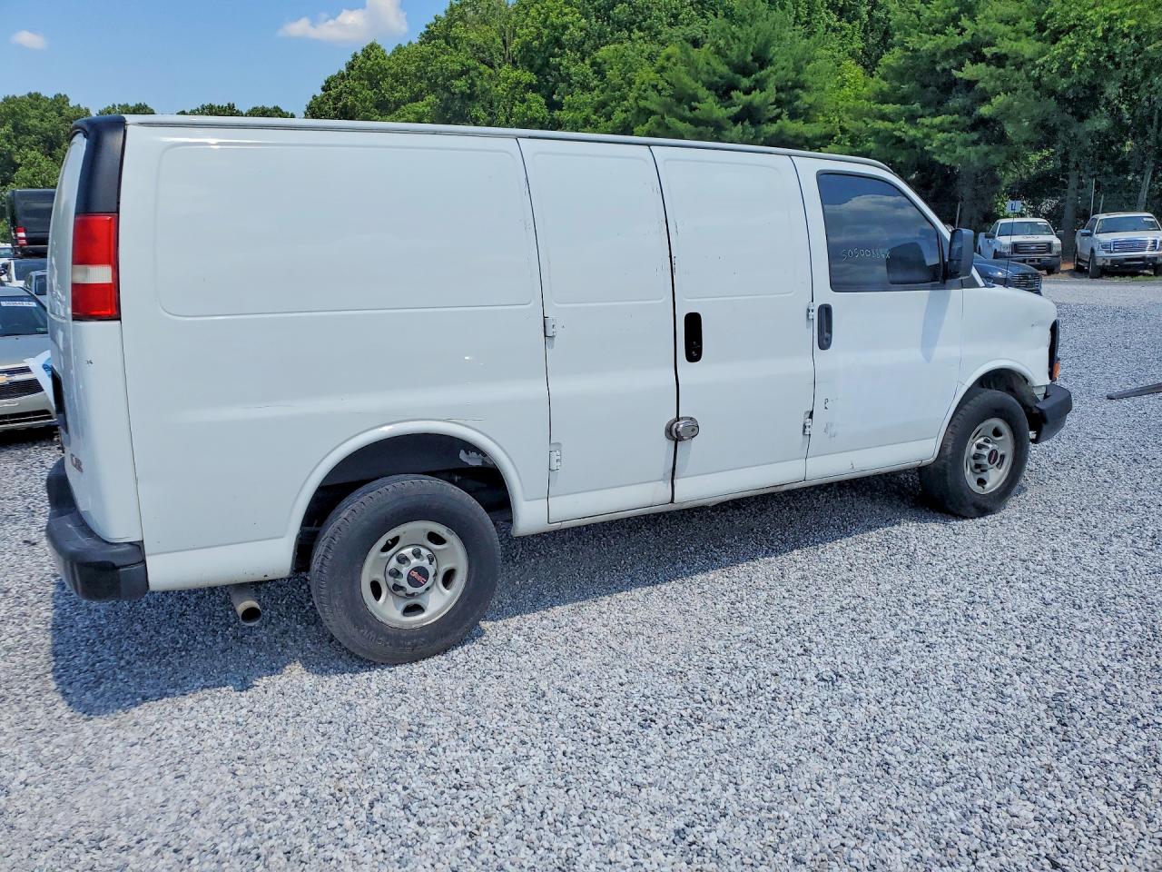 2016 GMC SAVANA G2500 — снимка 3