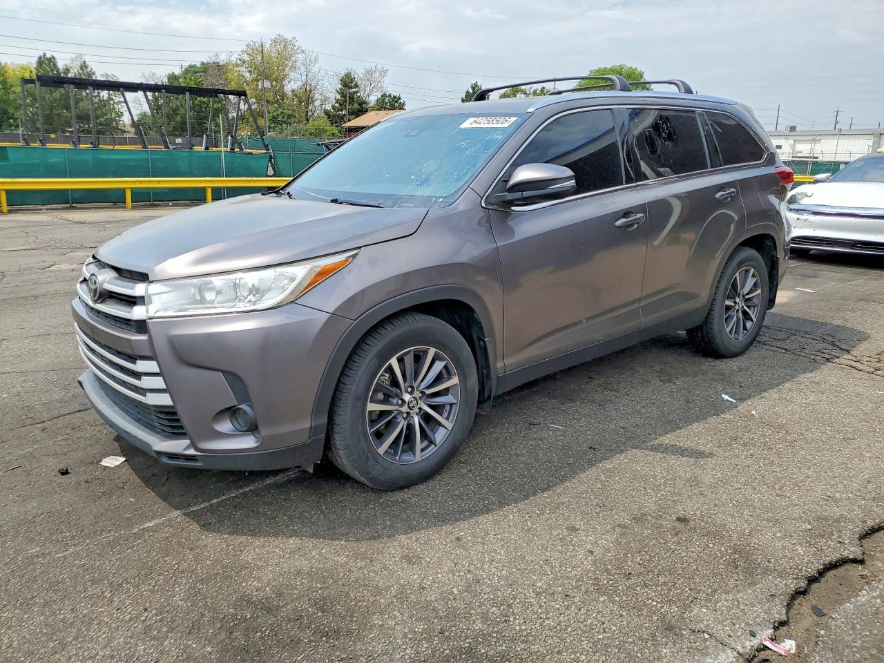 2019 TOYOTA HIGHLANDER XLE