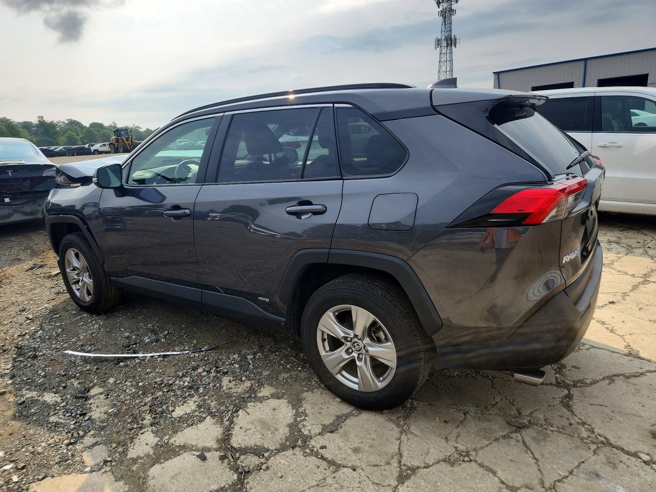 2025 TOYOTA RAV4 — снимка 2