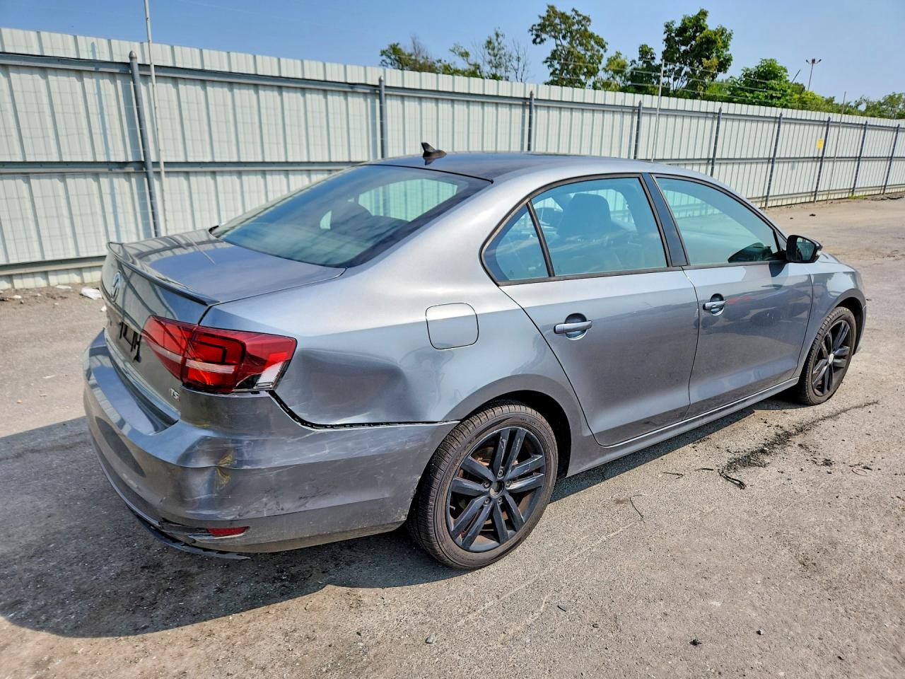 2018 VOLKSWAGEN JETTA SPORT — снимка 3