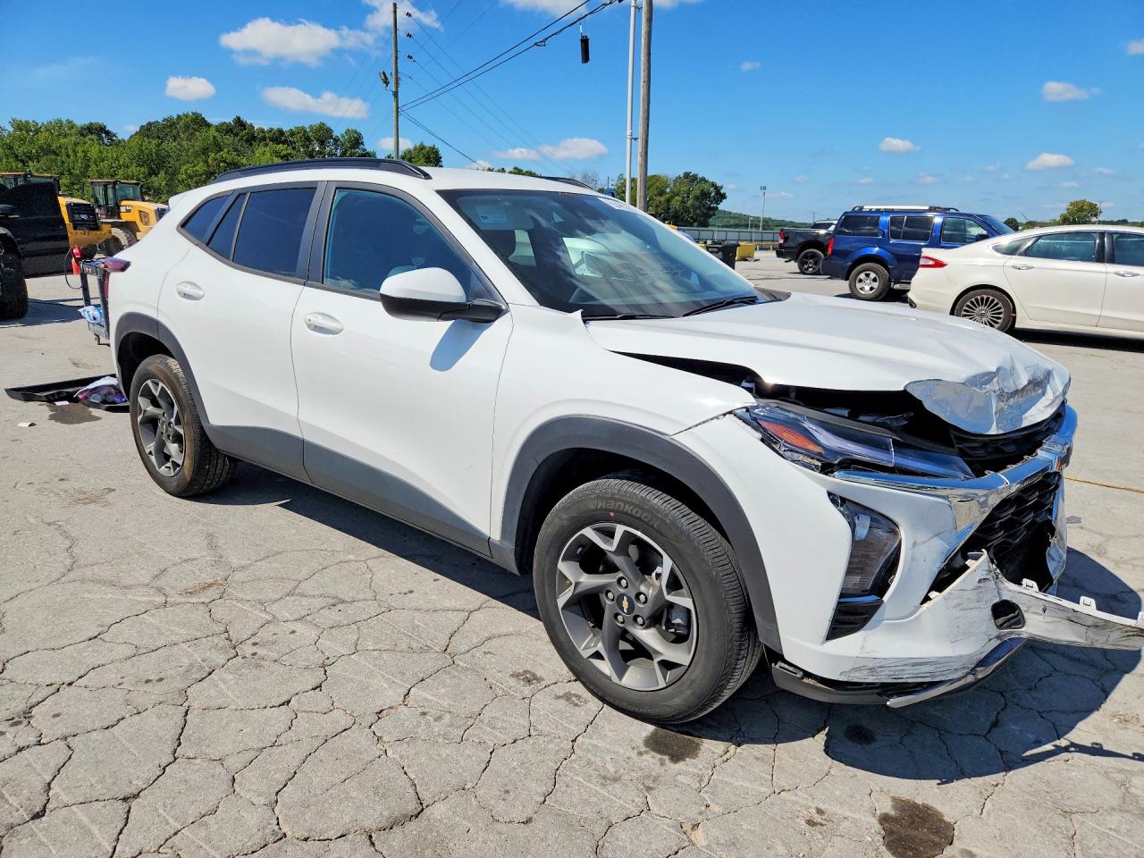 2025 CHEVROLET TRAX 1LT — снимка 4