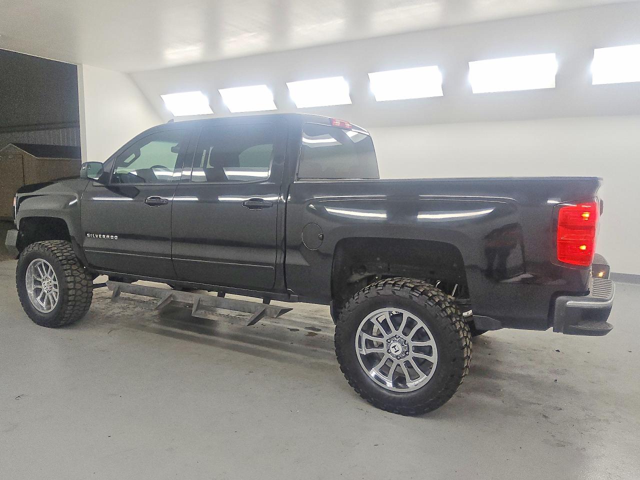 2018 CHEVROLET SILVERADO C1500 LT — снимка 2