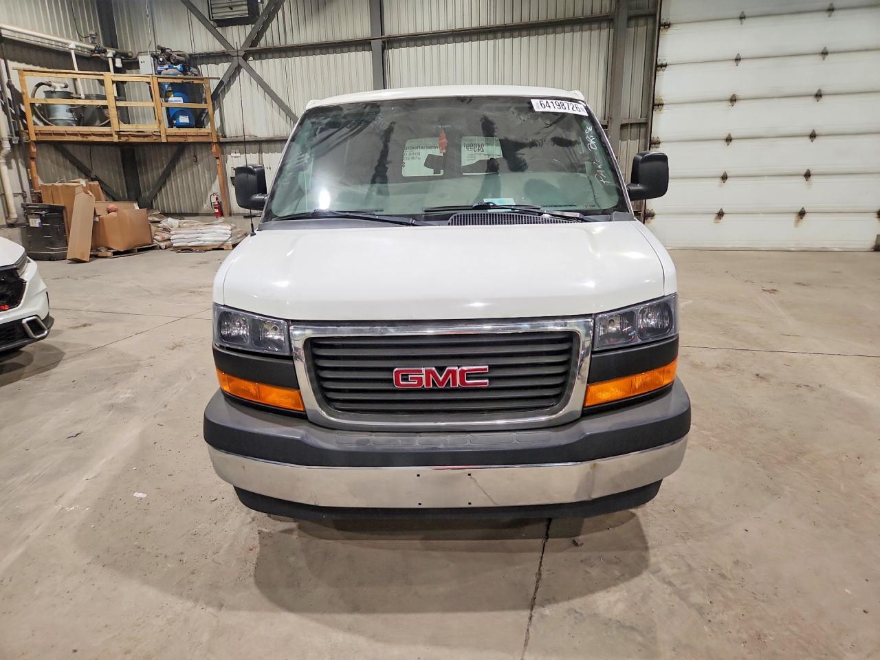 2027 GMC SAVANA — снимка 5