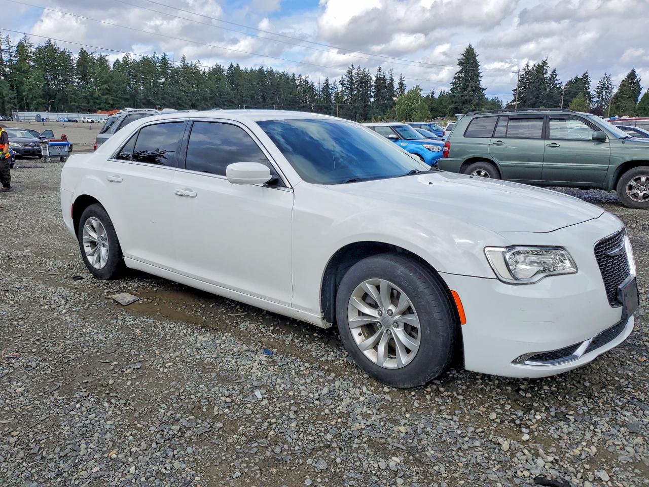 2016 CHRYSLER 300 LIMITED — снимка 4