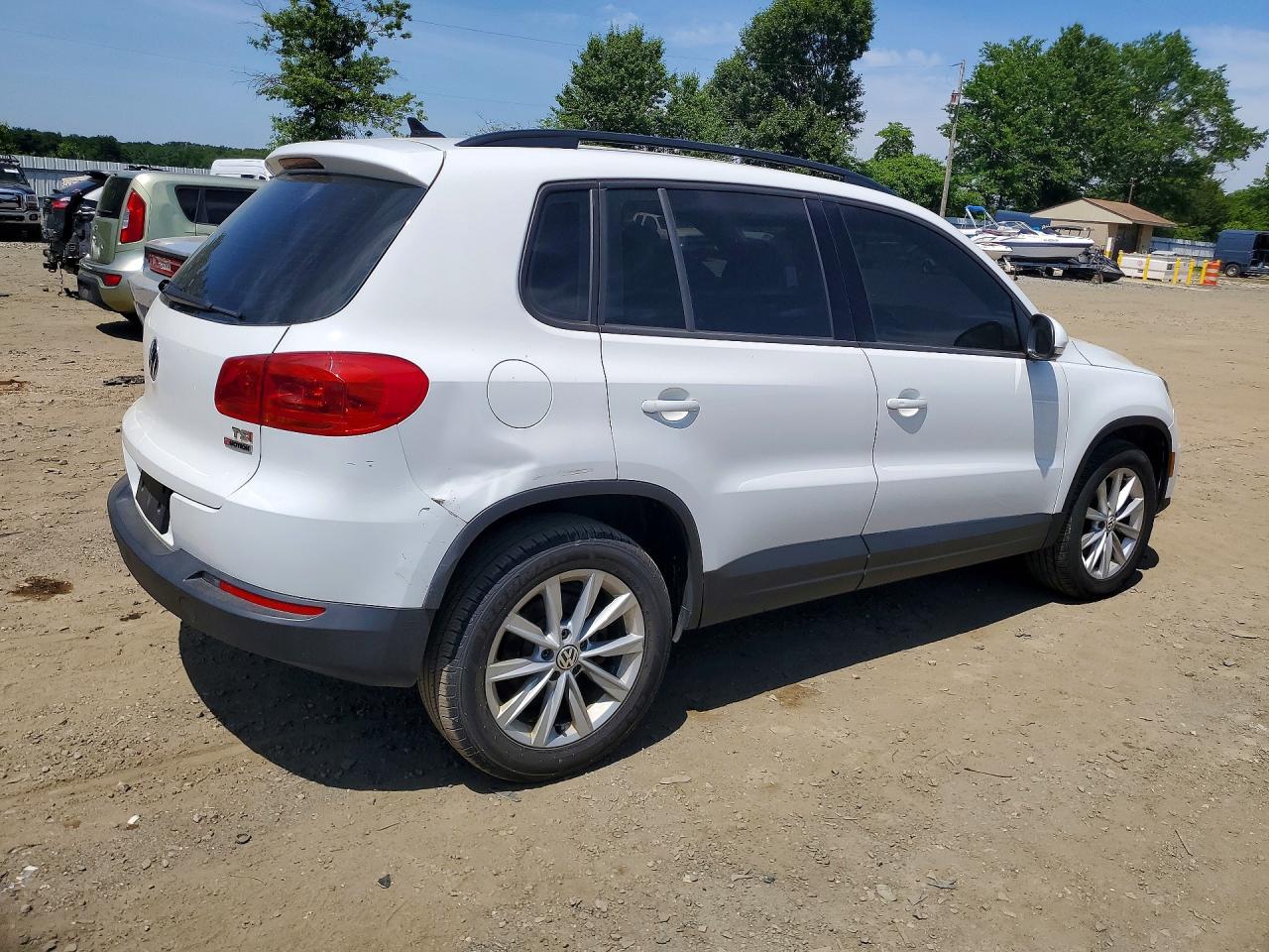 2018 VOLKSWAGEN TIGUAN LIMITED — снимка 3