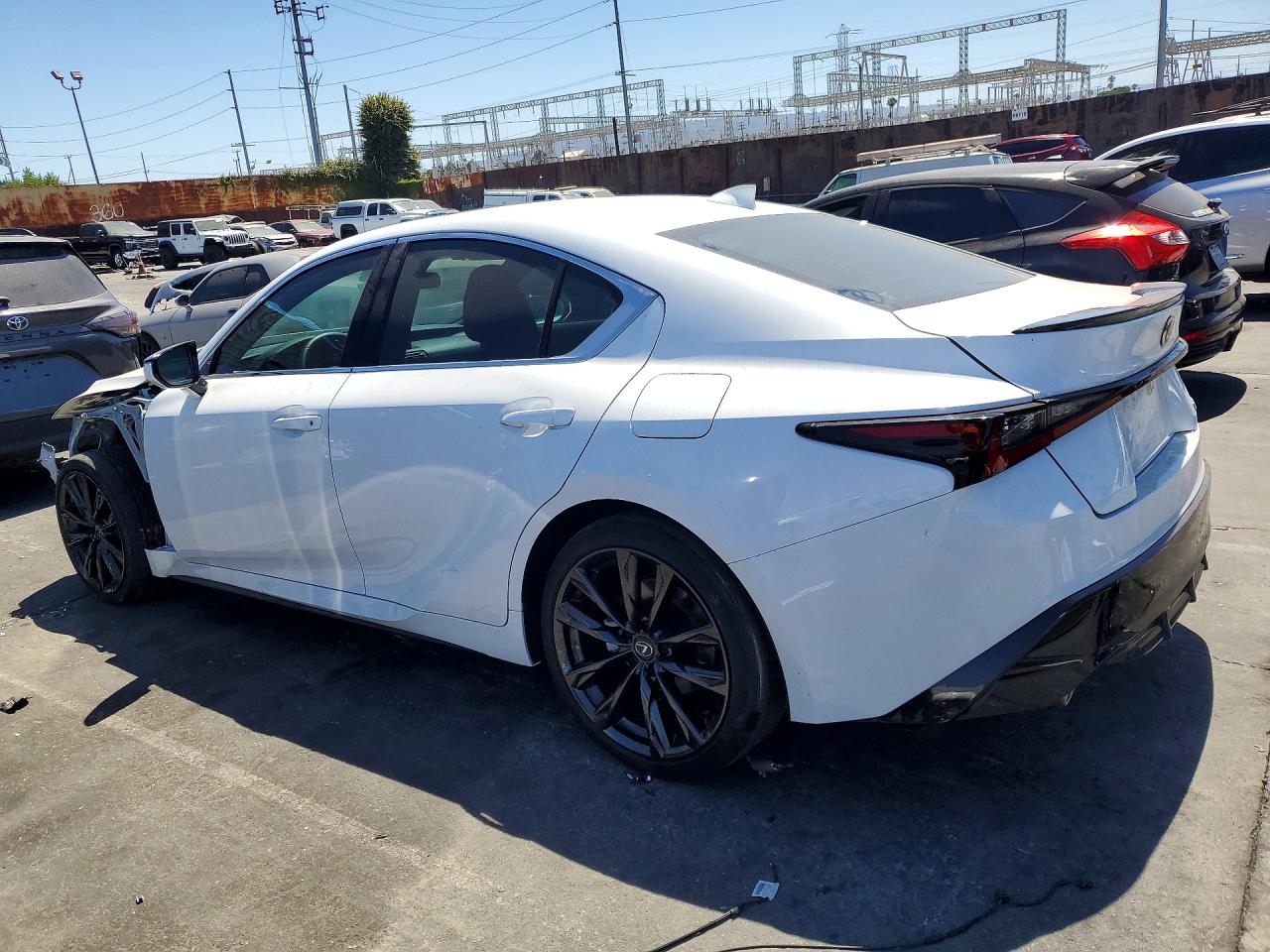 2025 LEXUS IS 300 F SPORT DESIGN — снимка 2