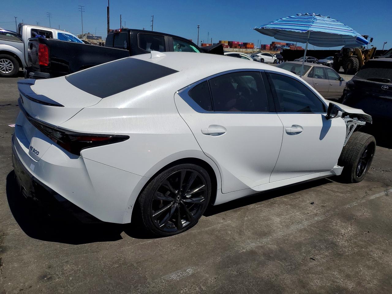 2025 LEXUS IS 300 F SPORT DESIGN — снимка 3