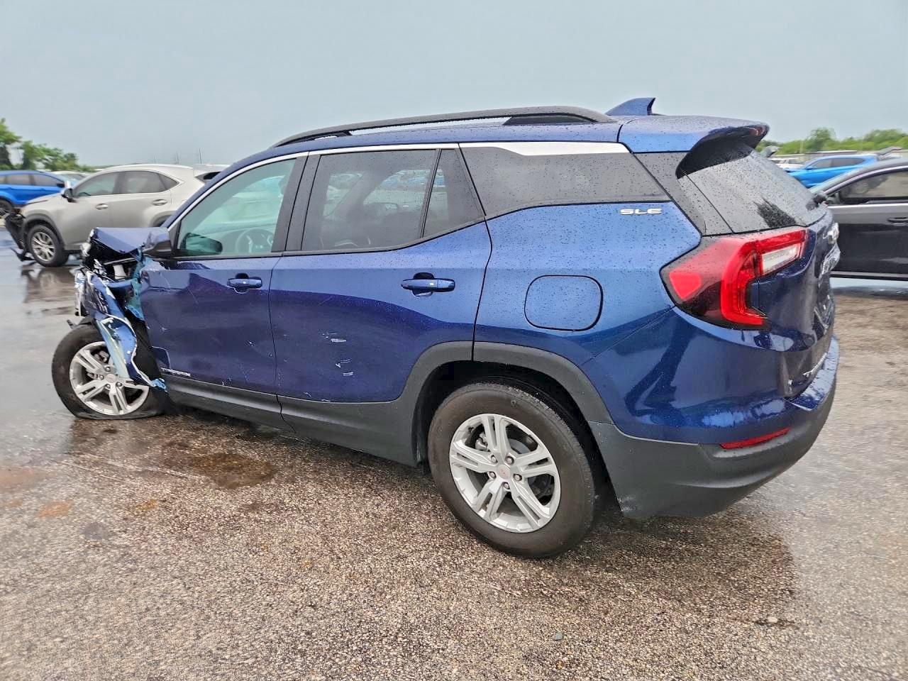 2022 GMC TERRAIN SLE — снимка 2