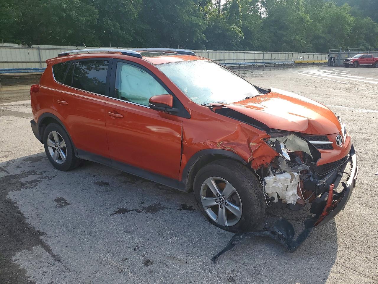 2015 TOYOTA RAV4 XLE — снимка 4