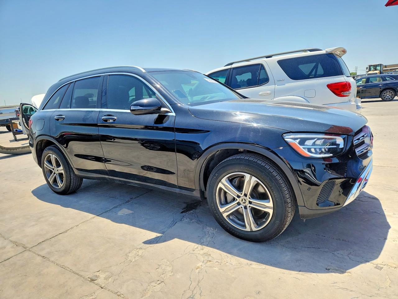 2021 MERCEDES-BENZ GLC 300 — снимка 4