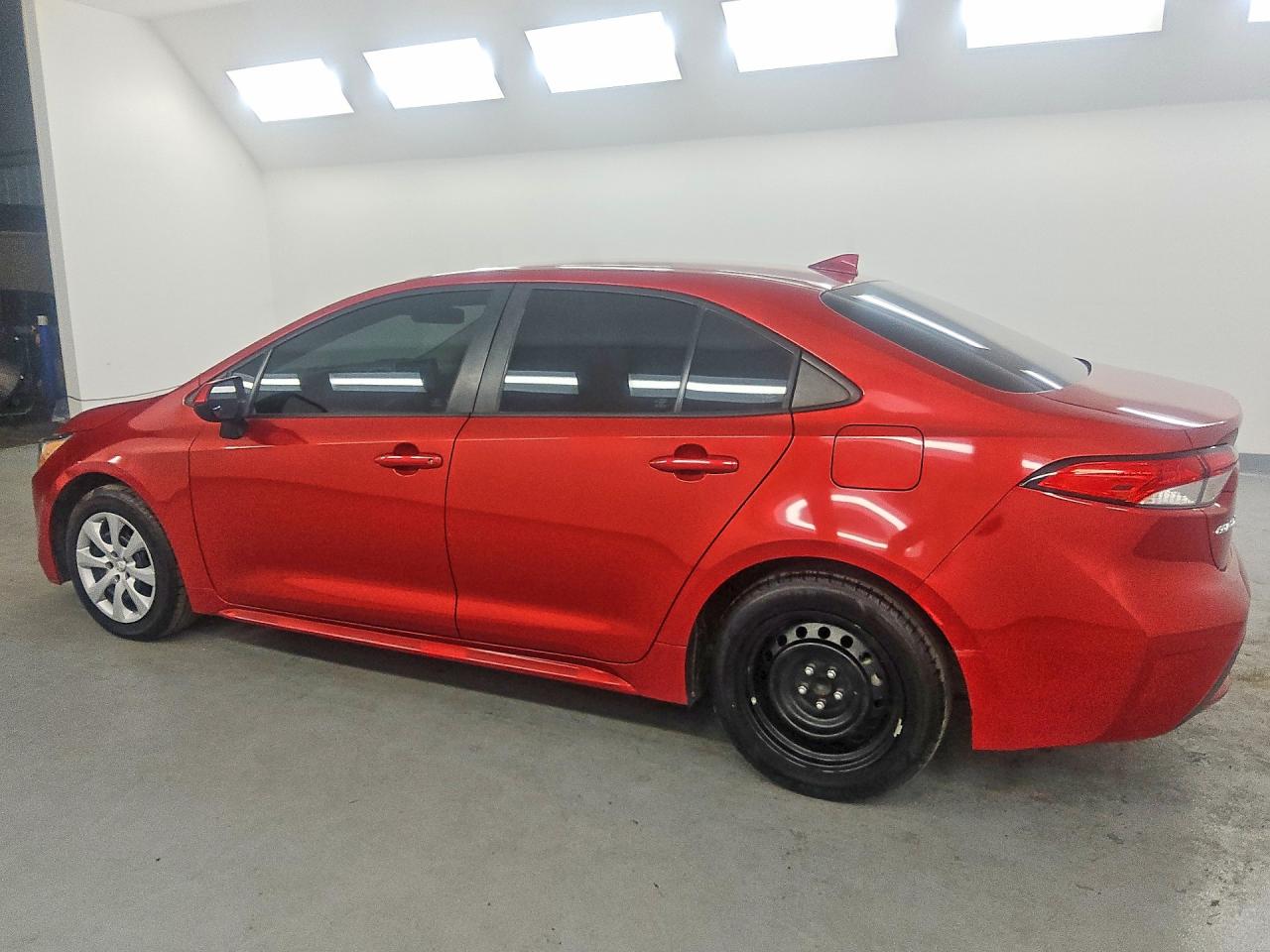 2021 TOYOTA COROLLA LE — снимка 2