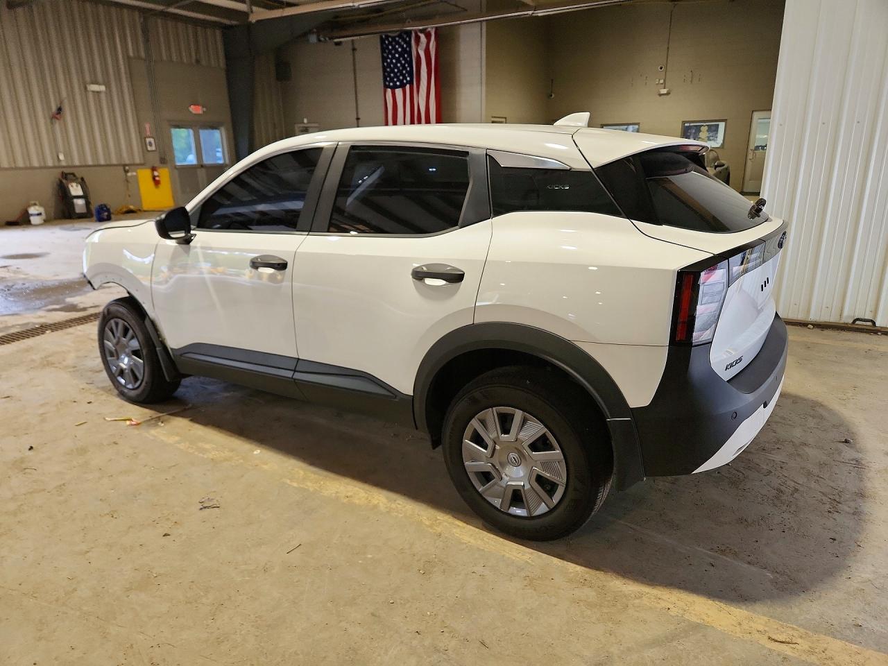 2025 NISSAN KICKS S — снимка 2