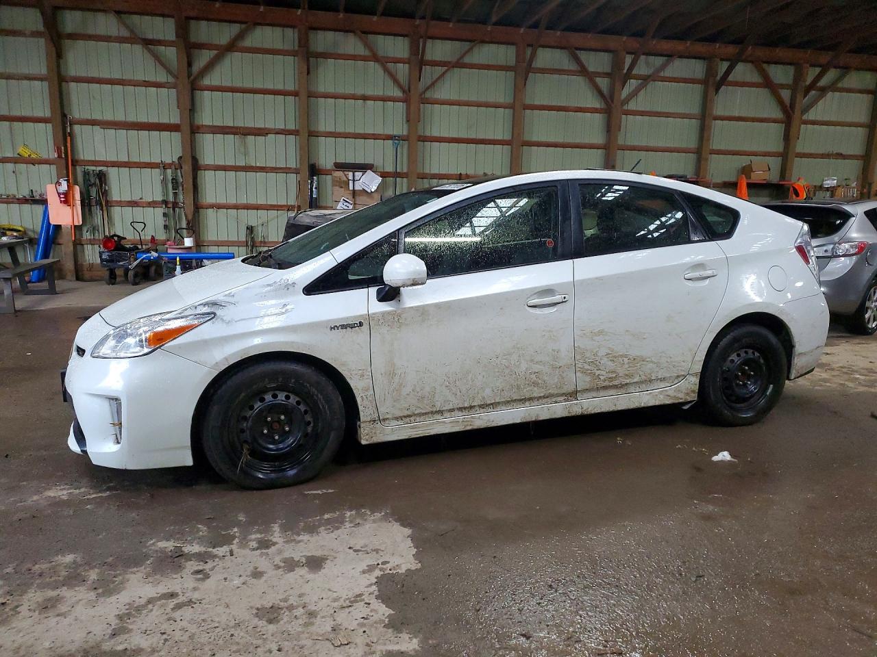 2015 TOYOTA PRIUS ONE