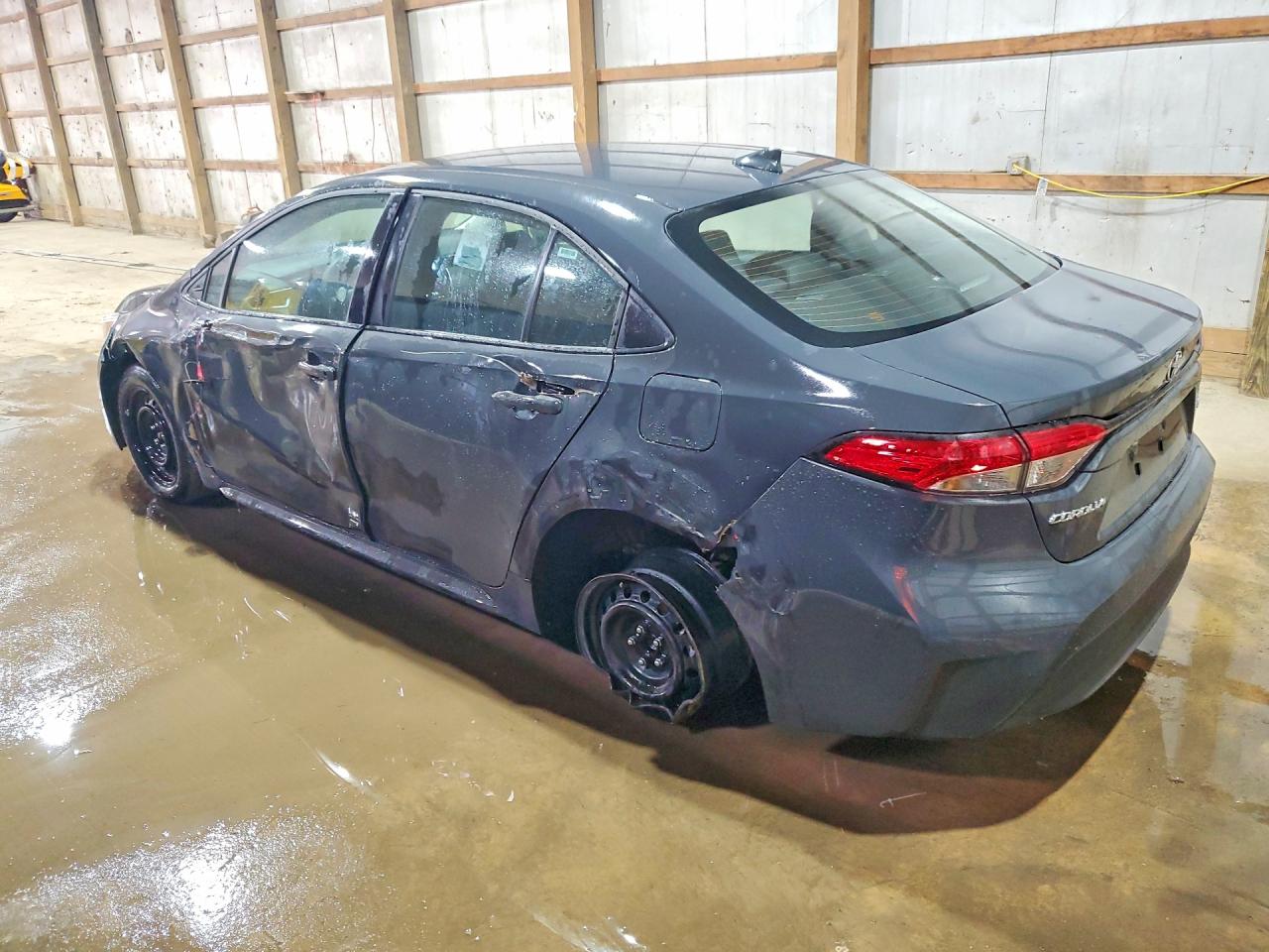 2026 TOYOTA COROLLA LE — снимка 2