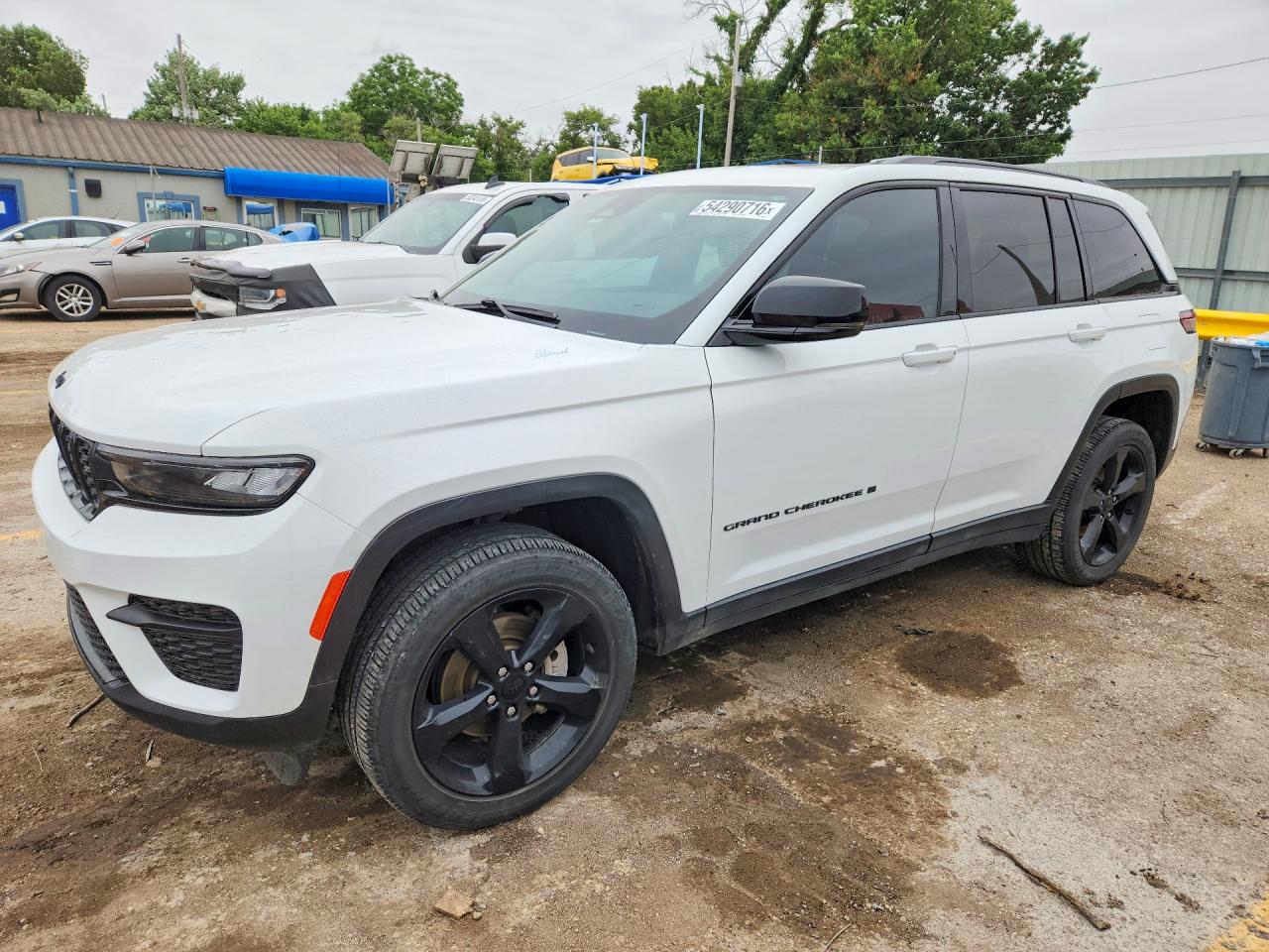 2024 JEEP GRAND CHEROKEE LAREDO