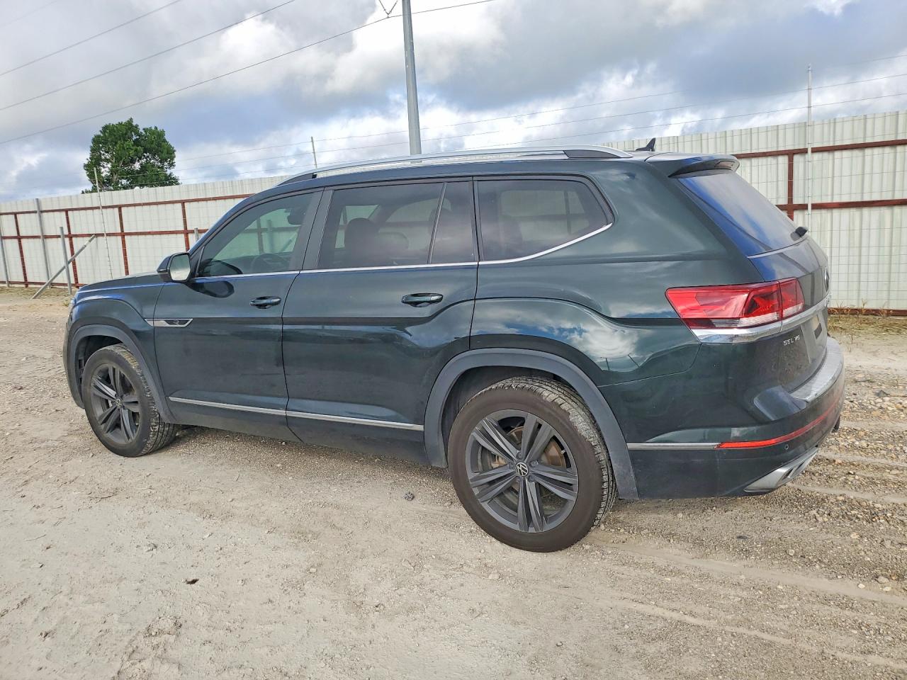 2022 VOLKSWAGEN ATLAS SEL R-LINE — снимка 2