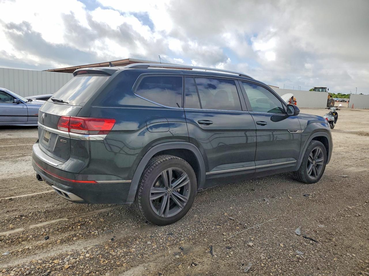 2022 VOLKSWAGEN ATLAS SEL R-LINE — снимка 3