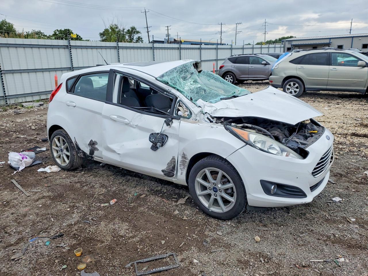 2017 FORD FIESTA SE — снимка 4