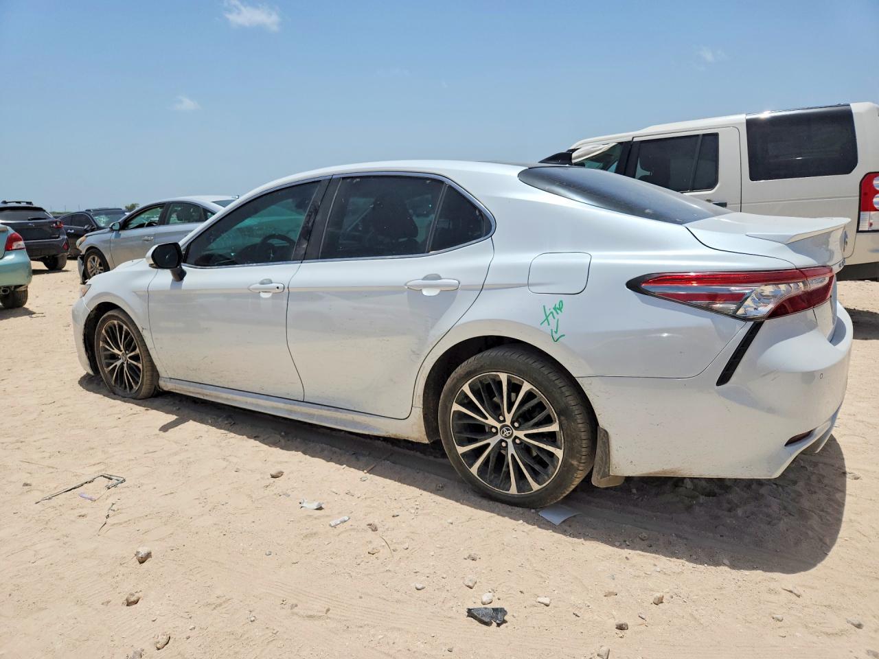 2018 TOYOTA CAMRY XSE — снимка 2
