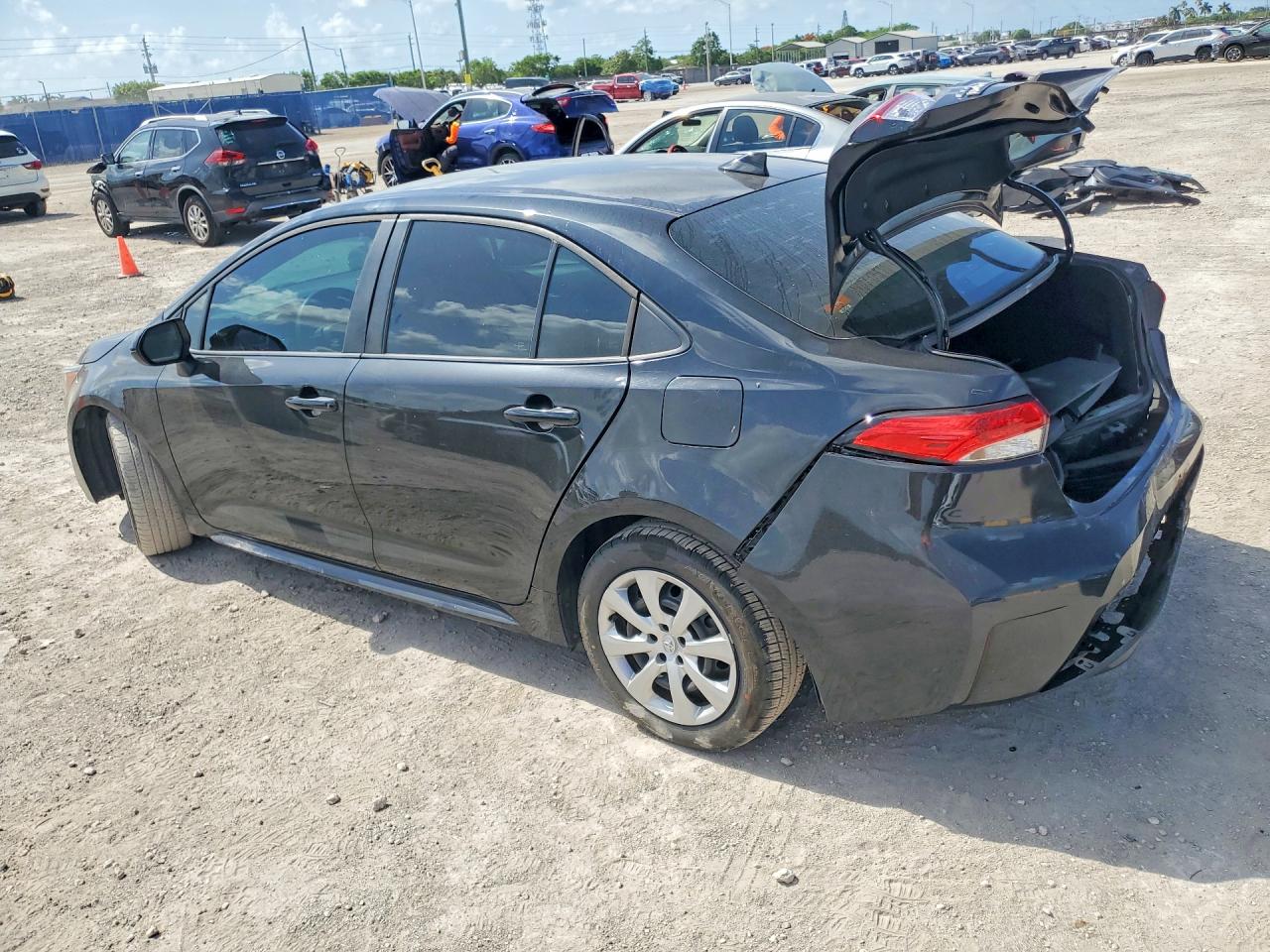 2021 TOYOTA COROLLA LE — снимка 2