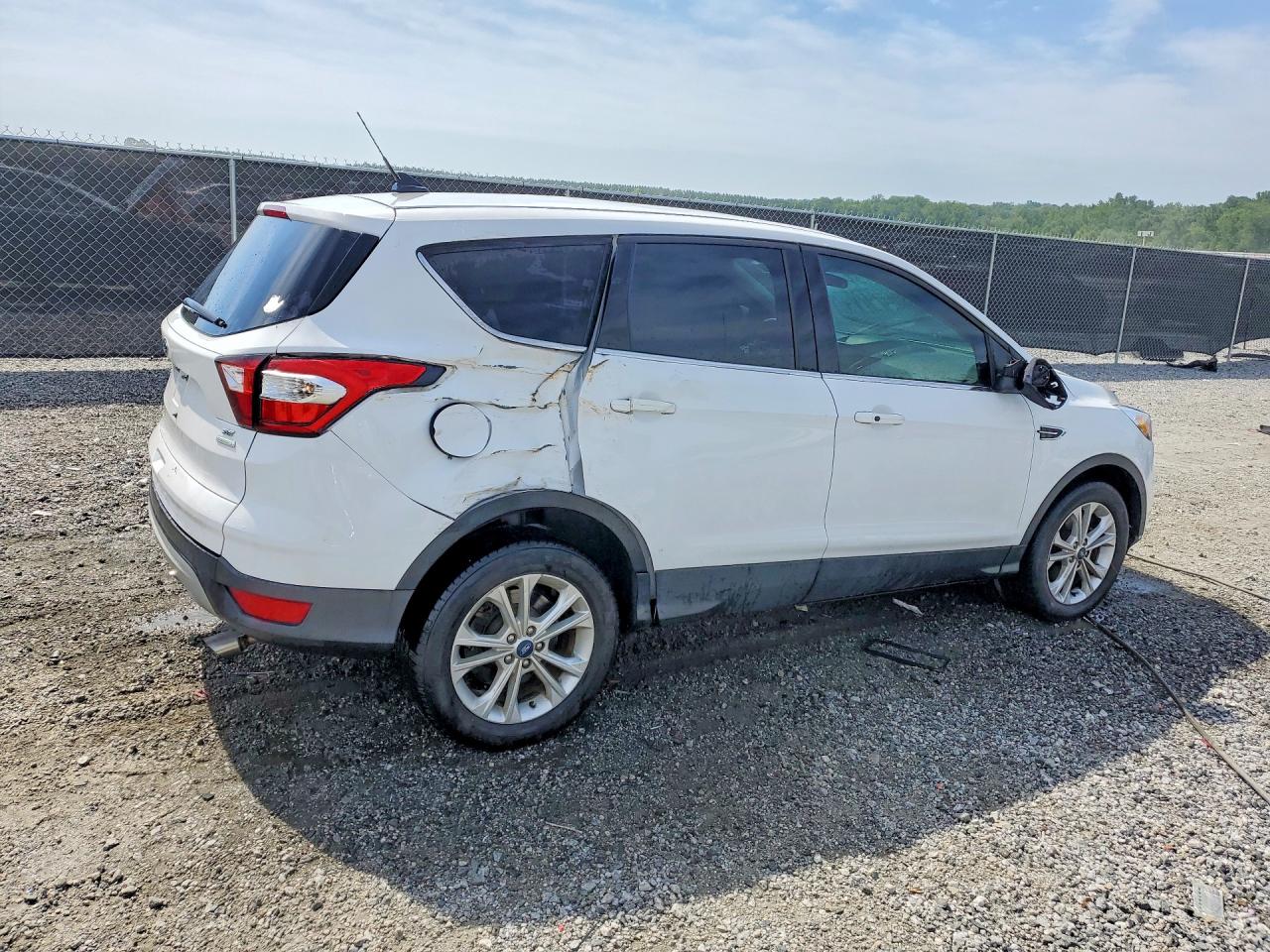 2019 FORD ESCAPE SE — снимка 3