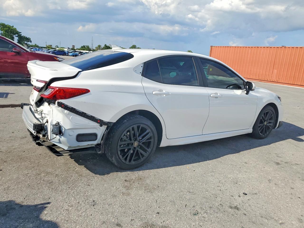 2025 TOYOTA CAMRY SE — снимка 3