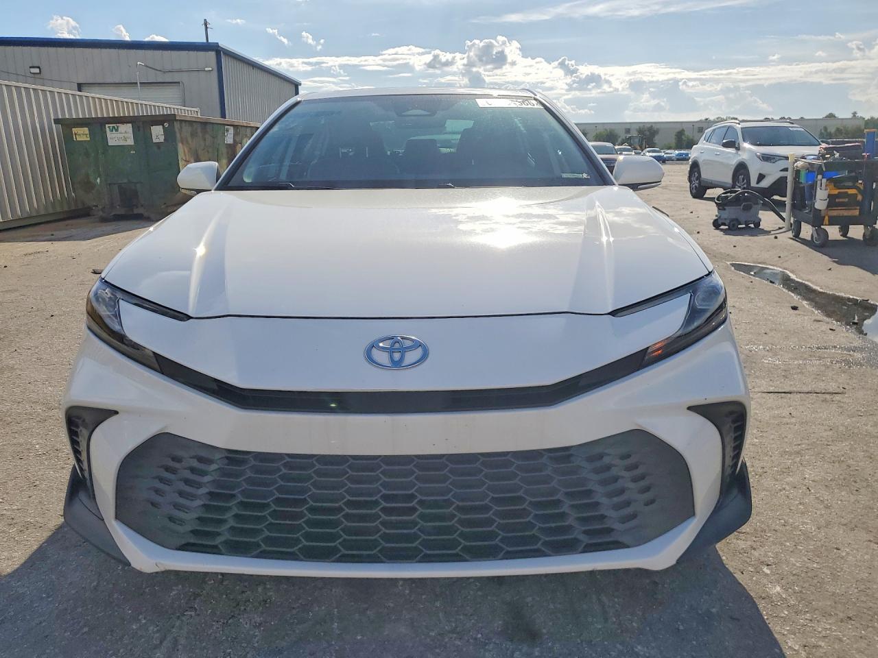 2025 TOYOTA CAMRY SE — снимка 5