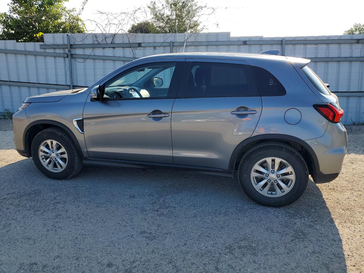 2024 MITSUBISHI RVR SE — снимка 2