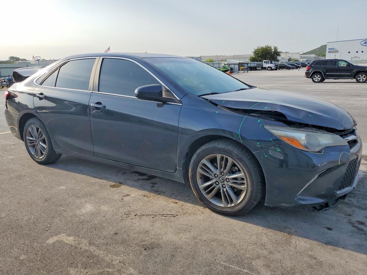 2017 TOYOTA CAMRY XLE V6 — снимка 4