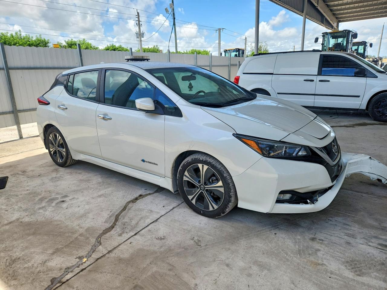 2019 NISSAN LEAF SV — снимка 4